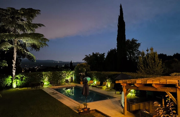 Aix-en-Provence : Maison de Maitre mitoyenne de 185 m2 avec — photo 4