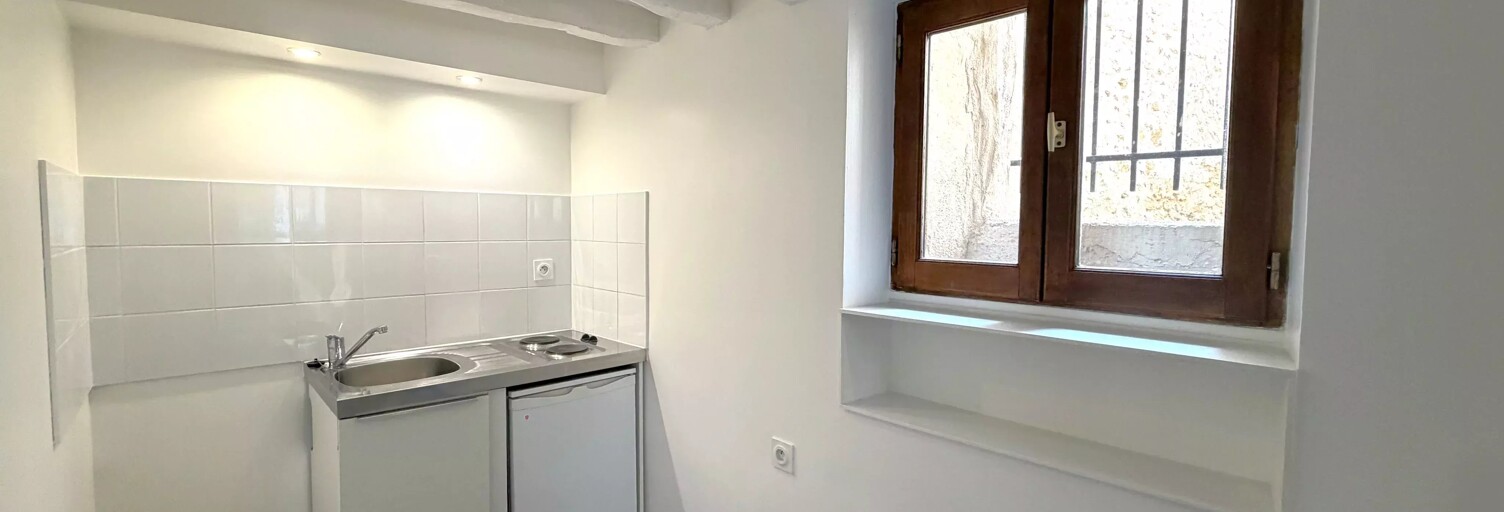 Appartement 1 Pièce 19 m² à louer à Mandres-les-Roses (94520)