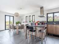 Maison contemporaine climatisée au coeur de Montanay — photo 4