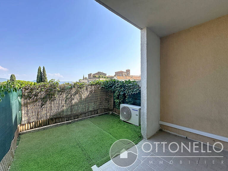 Appartement Roquebrune Sur Argens 1 pièce 29,40 m2 avec terrasse, cave et parking — photo 1
