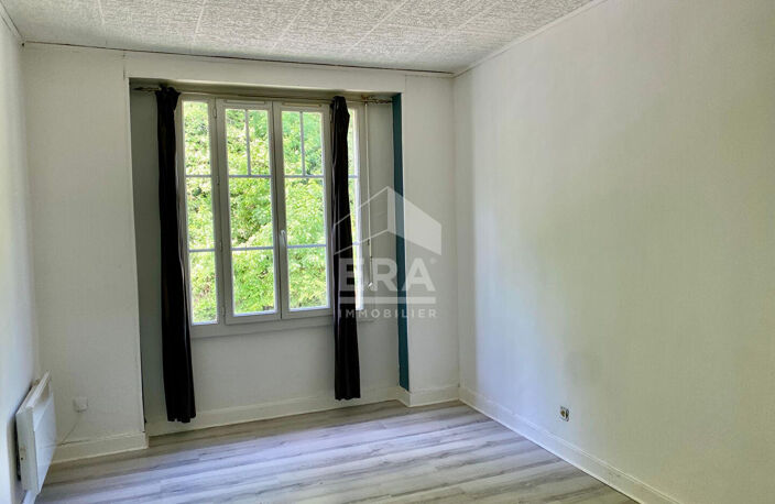 Jurançon - T4 de 89 m² avec parquet ancien et terrasse — photo 3