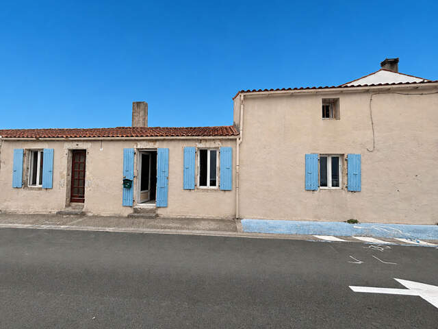 Authentique maison de bourg à rafraîchir à DOLUS — photo du bien