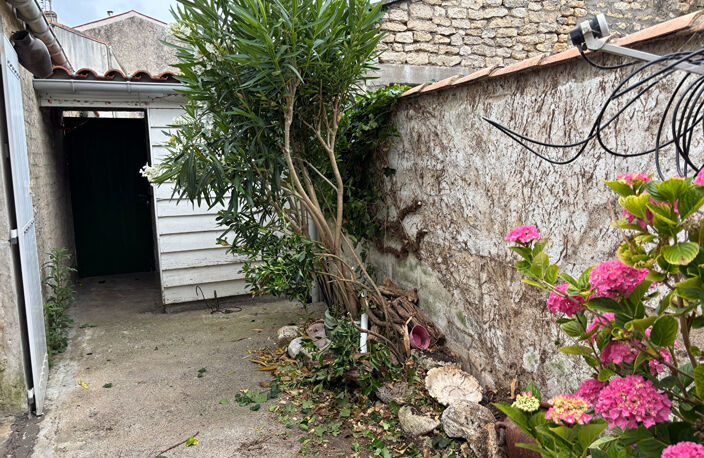 Authentique maison de bourg à rafraîchir à DOLUS — photo 3