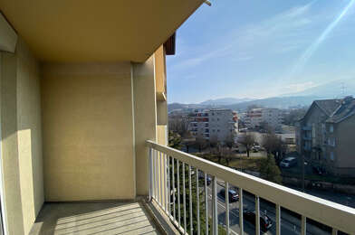 Appartement 2 pièces 770 €