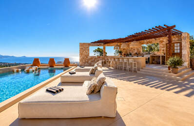 LES ISSAMBRES VILLA VUE MER PANORAMIQUE 7 PIECES AVEC PISCINE CUISINE D ETE GARAGE 4 VOITURES — photo du bien