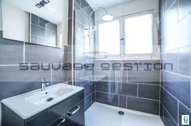 Appartement 3 pièces 705 €