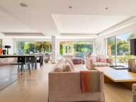 CO-EXCLUSIVITÉ - APPARTEMENT / VILLA DE PRESTIGE A VENDRE A BEAU — photo 4