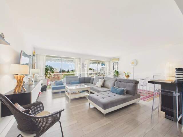 Appartement 4 pièces traversant avec vue mer et garage dans rési — photo du bien
