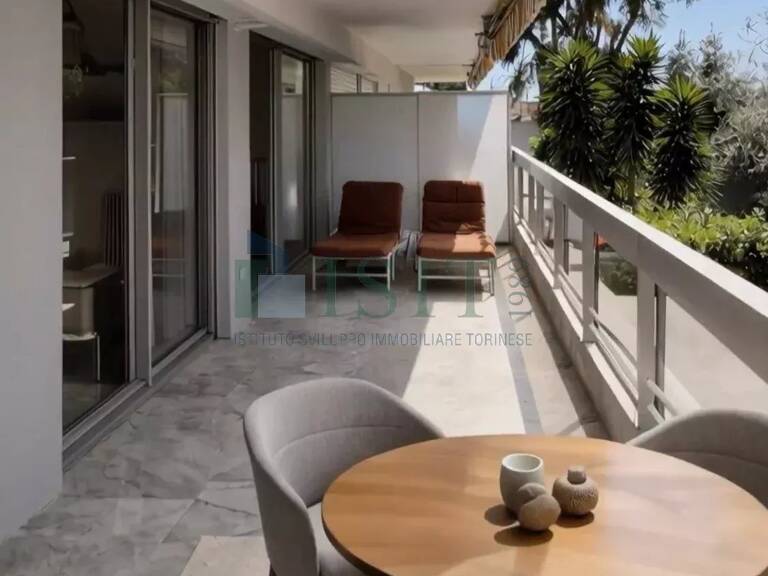 Appartement lumineux de 70 m² à Antibes, 2 chambres — photo 1