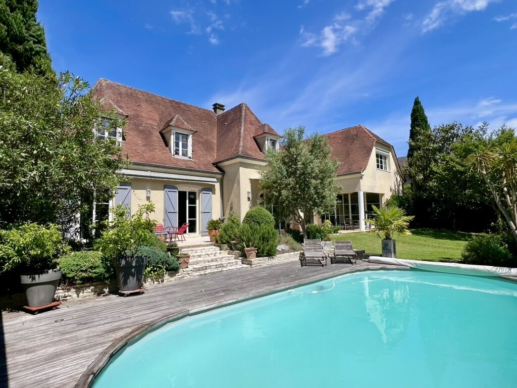 Villa / Maison  T7 à vendre Pau 64000
