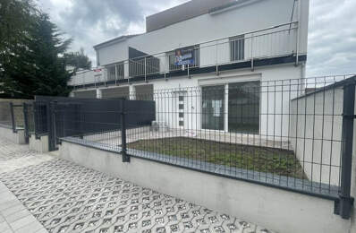 COCHEREN appartement F2 Terrasse espace vert 2 Parking — photo du bien