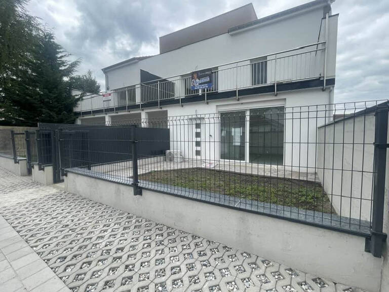 COCHEREN appartement F2 Terrasse espace vert 2 Parking — photo 1