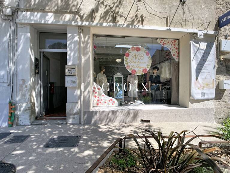 Local commercial — photo 1