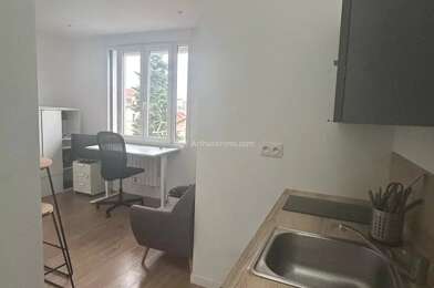 Appartement 2 pièces 773 €