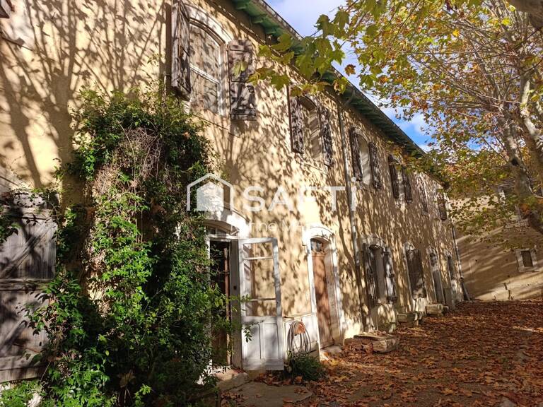 Ensemble immobilier, deux maisons plus divers bâtiments — photo 1