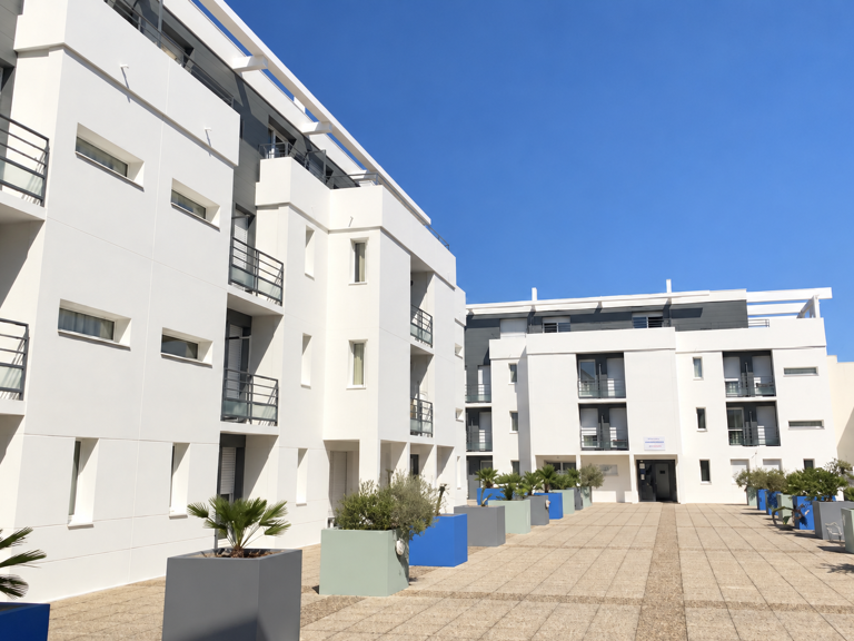 INVESTISSEMENT LMNP - LA ROCHELLE — photo 1