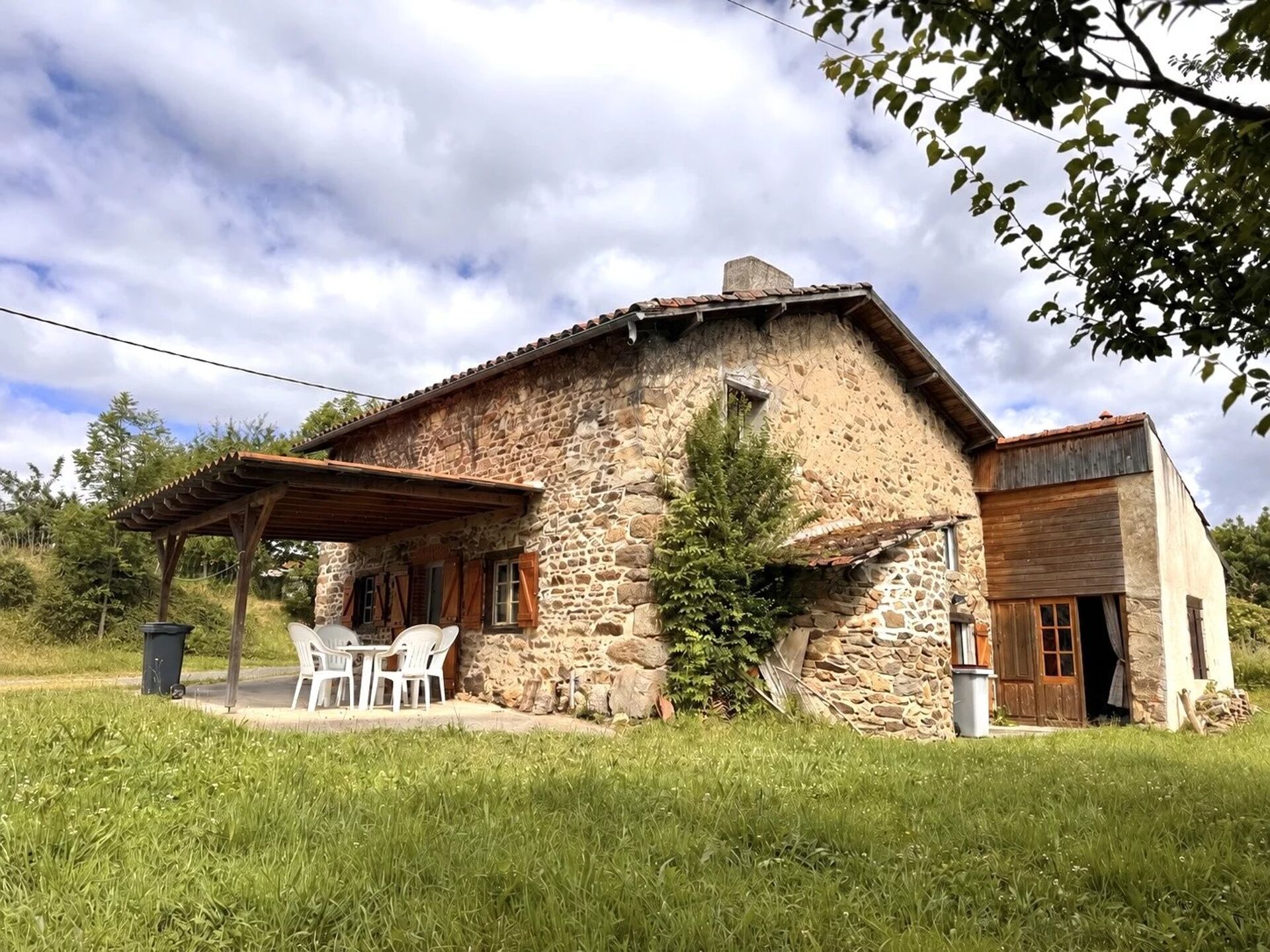 Maison 4 pièces 113 m² · à Saint-Hilaire · 113 m² · 99 000 €