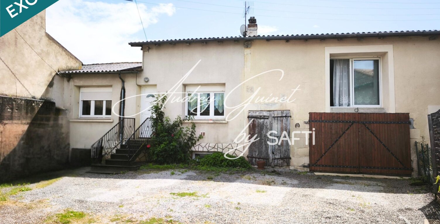 Maison dans le bourg de Jaunay-Clan — photo 1