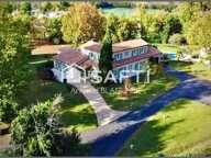 Maison d'architecte, grand séjour, 6 chambres + bureau, 2 sdb, garage, piscine chauffée et pool house. — photo 3