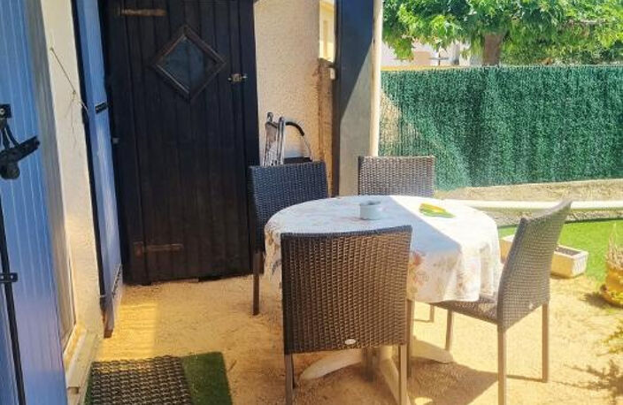 A voir Le Muy en impasse jolie maison F5 de 126m terrasse ga — photo 2