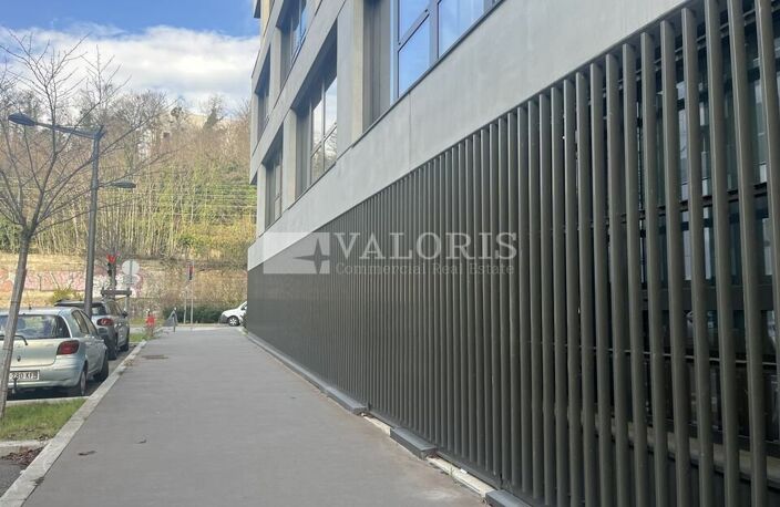 BUREAUX à LOUER — photo 3