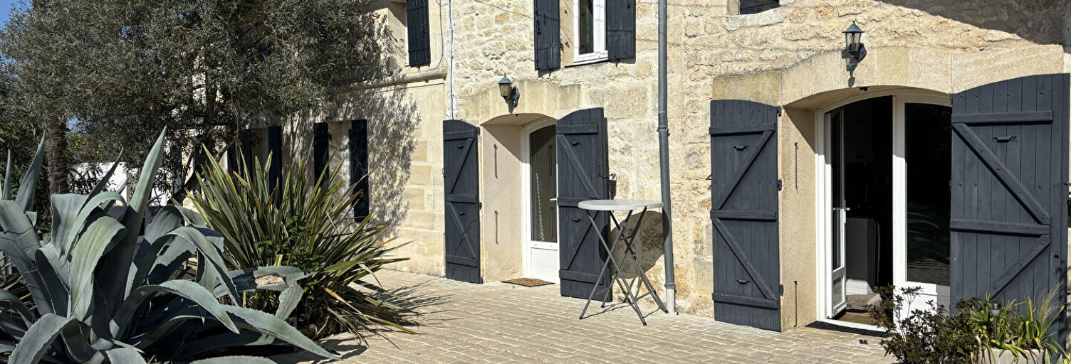 Maison 9 Pièces 200 m² à vendre à Prignac-et-Marcamps (33710)