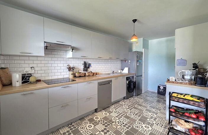Appartement à vendre - Le Havre - 71 m² - 2 chambres - Ascenseur - Garage DPE A — photo 3