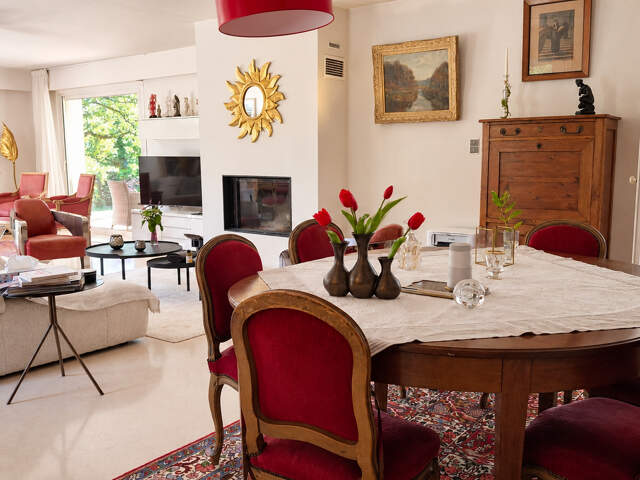 A vendre,  Drôme provençale, Belle Villa de 200 m2, piscine, garages, terrain  arboré de 3400m². — photo du bien