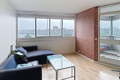 Appartement 3 pièces 932 €