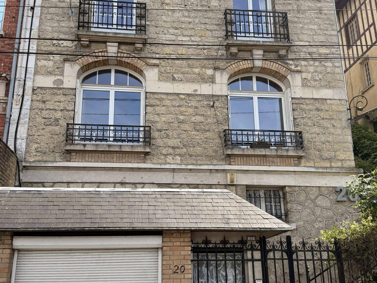Maison - 183m² - Laon — photo 1