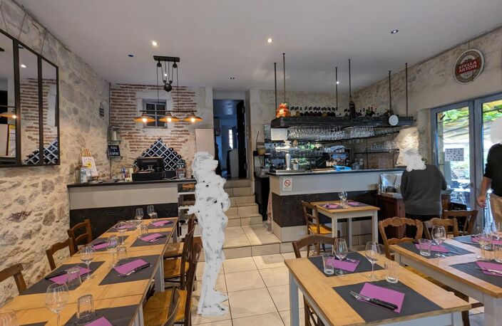 Vente bar restaurant dans un des plus beaux village de France — photo 5
