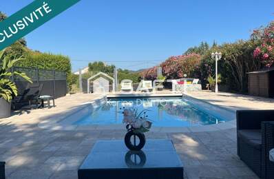 Domaine de 9300 m2 entièrement clôturé et arboré avec piscine — photo du bien