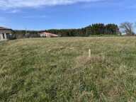 Terrain constructible en lotissement, viabilisé — photo 2
