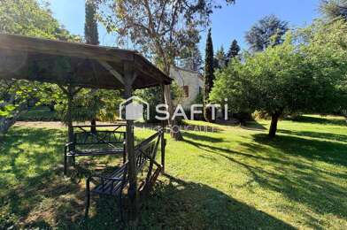 Immeuble  695000 €