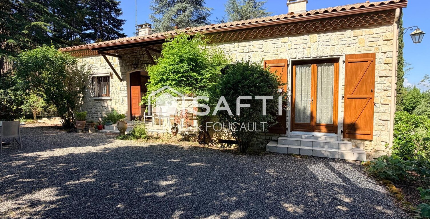 Ensemble immobilier de 3 Maisons sur terrain boisé — photo 1