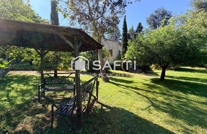 Ensemble immobilier de 3 Maisons sur terrain boisé — photo 2