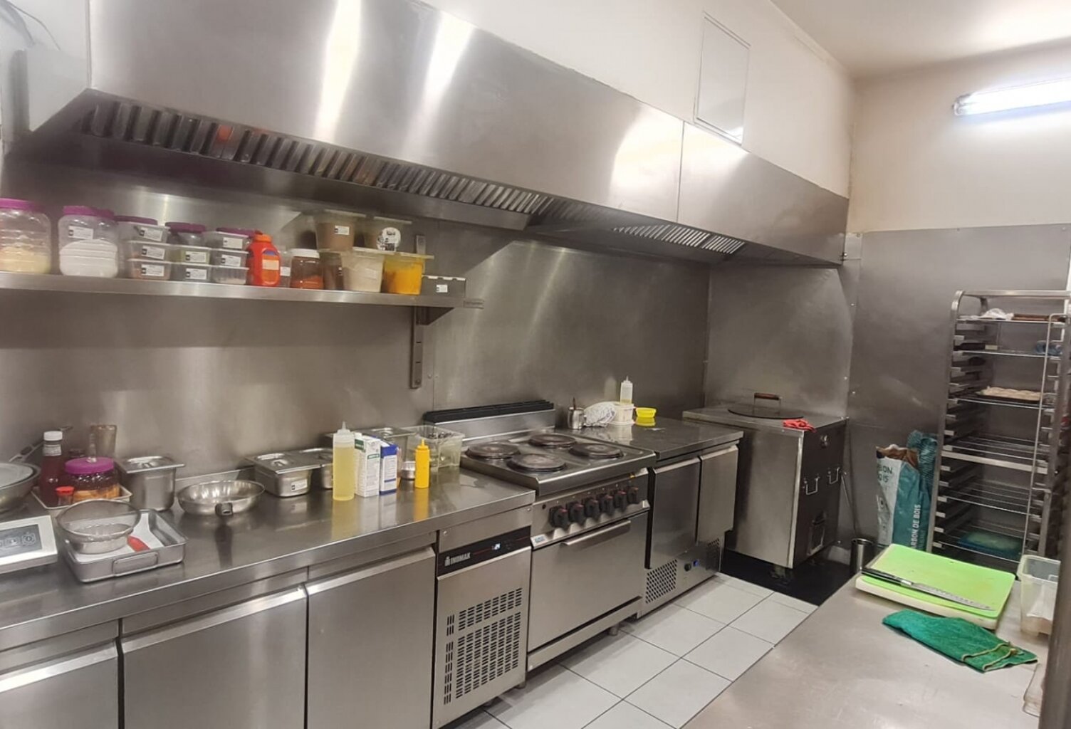 Vente Restaurant 121 m&sup2; — photo 1