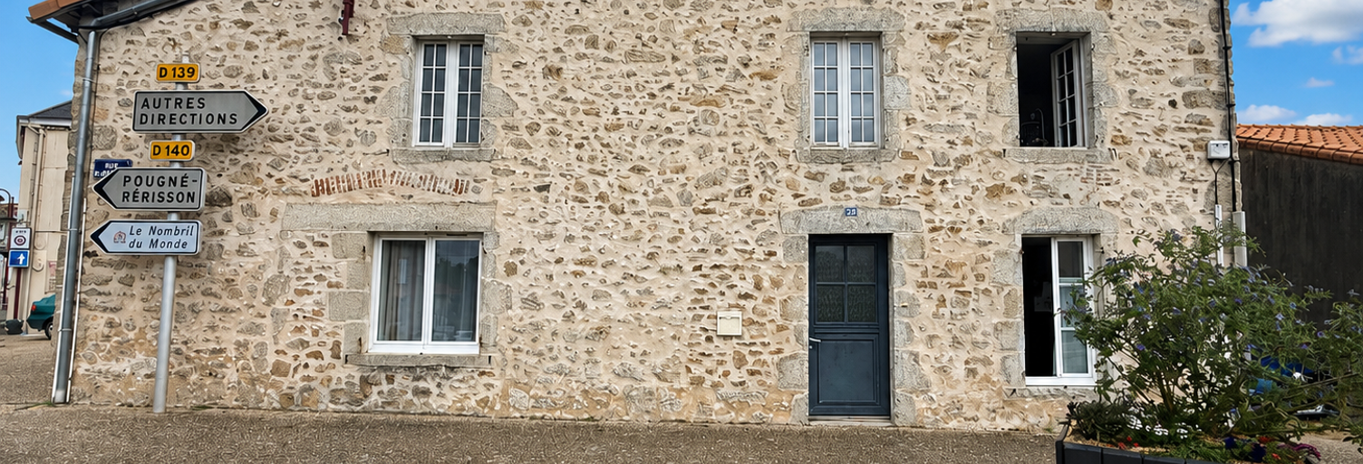 Maison 5 Pièces 175 m² à vendre à Saint-Aubin-le-Cloud (79450)