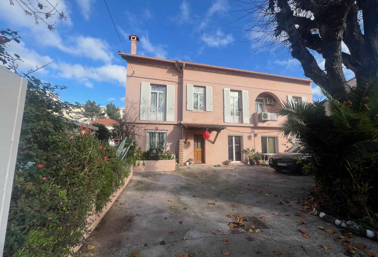 MOURILLON LAMALGUE- T3  TERRASSE ET BALCON — photo 1