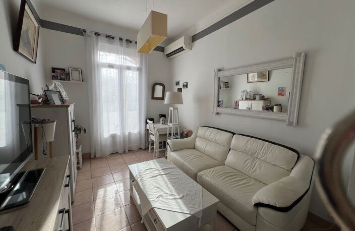 MOURILLON LAMALGUE- T3  TERRASSE ET BALCON — photo 3