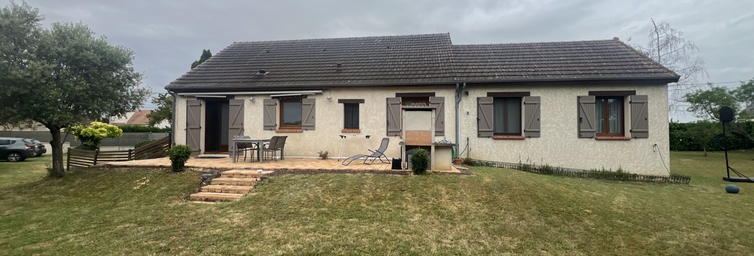 Maison 5 Pièces 104 m² à vendre à Arçay (18340)