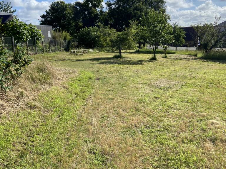 Vente Terrain à bâtir 1 835 m&sup2; — photo 1