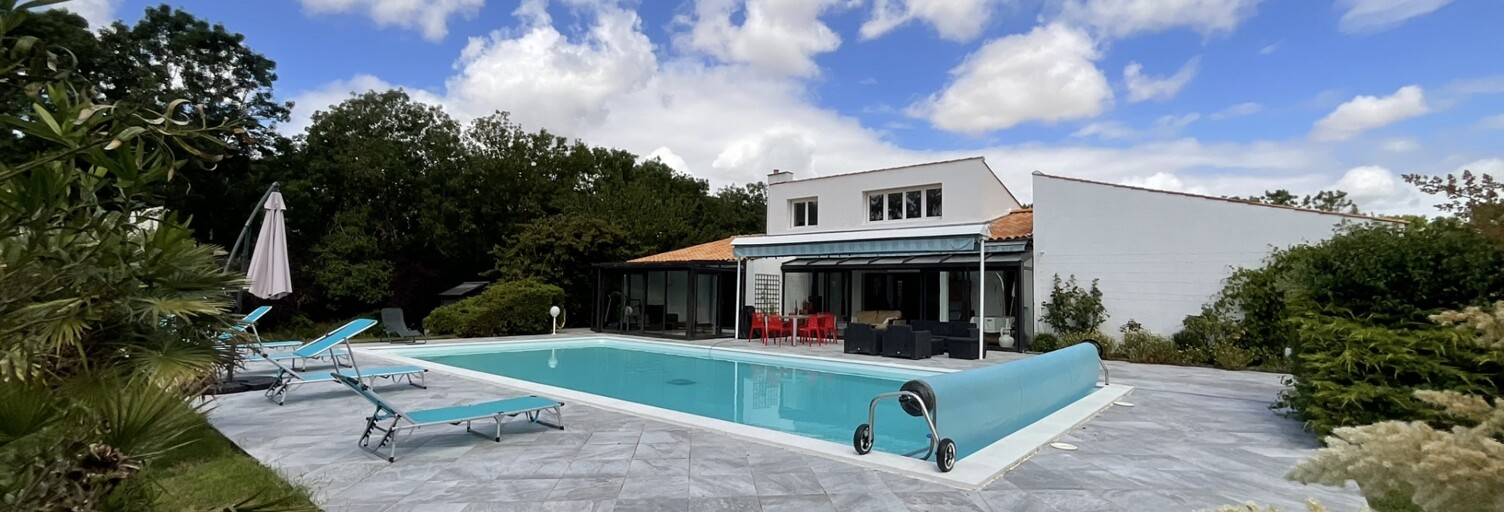 Maison 6 Pièces 235 m² à vendre à Sainte-Soulle (17220)