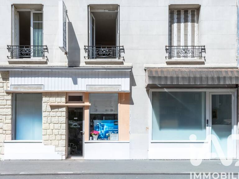 Vente Boutique/Local commercial 50 m&sup2; — photo 1