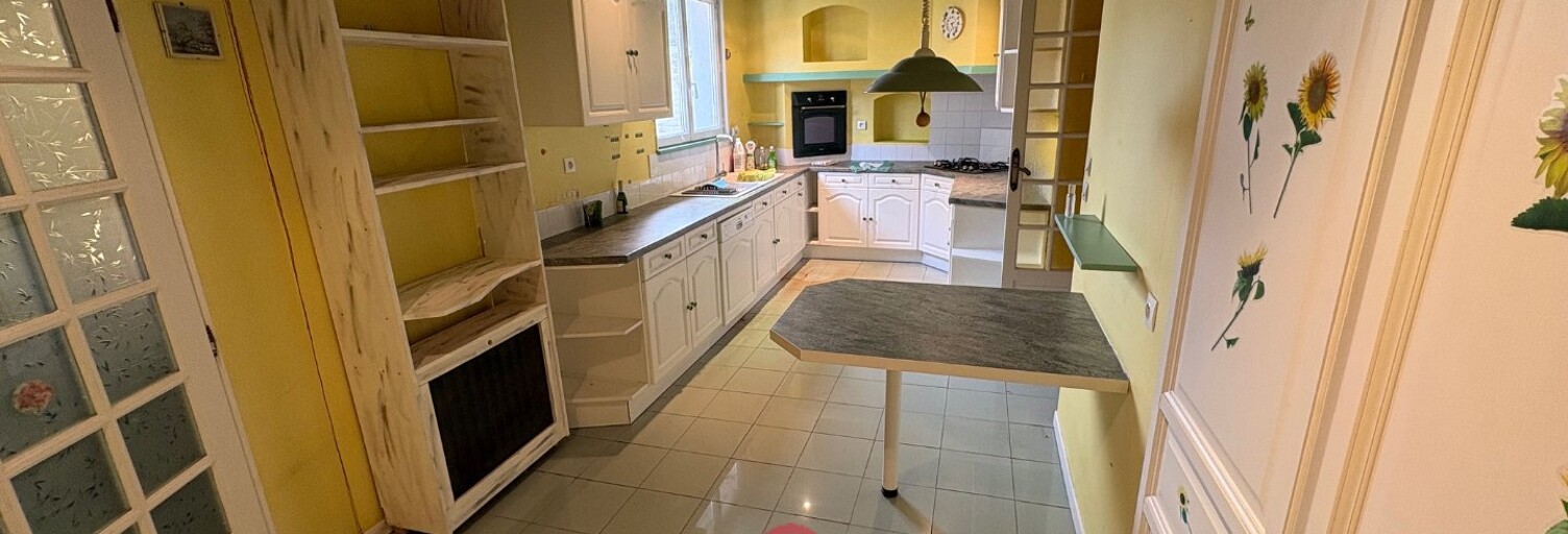 Maison 5 Pièces 146 m² à vendre à Saint-Pierre-lès-Nemours (77140)