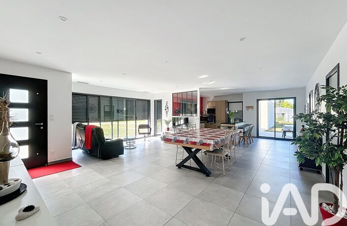 Vente Maison traditionnelle 6 pièces — photo 2