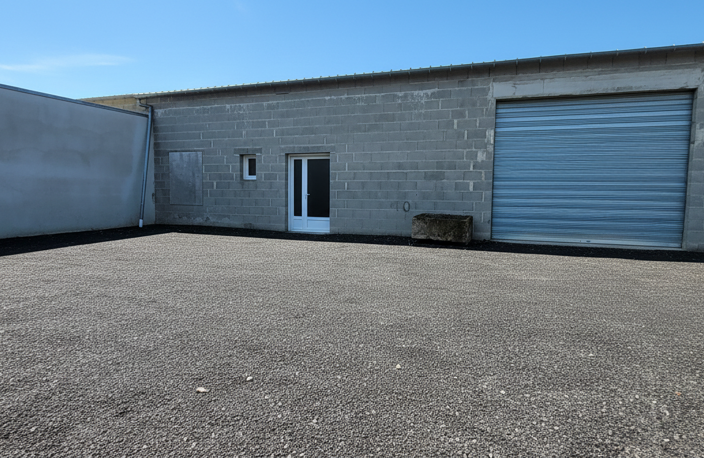 Vente Garage 250 m&sup2; — photo 3