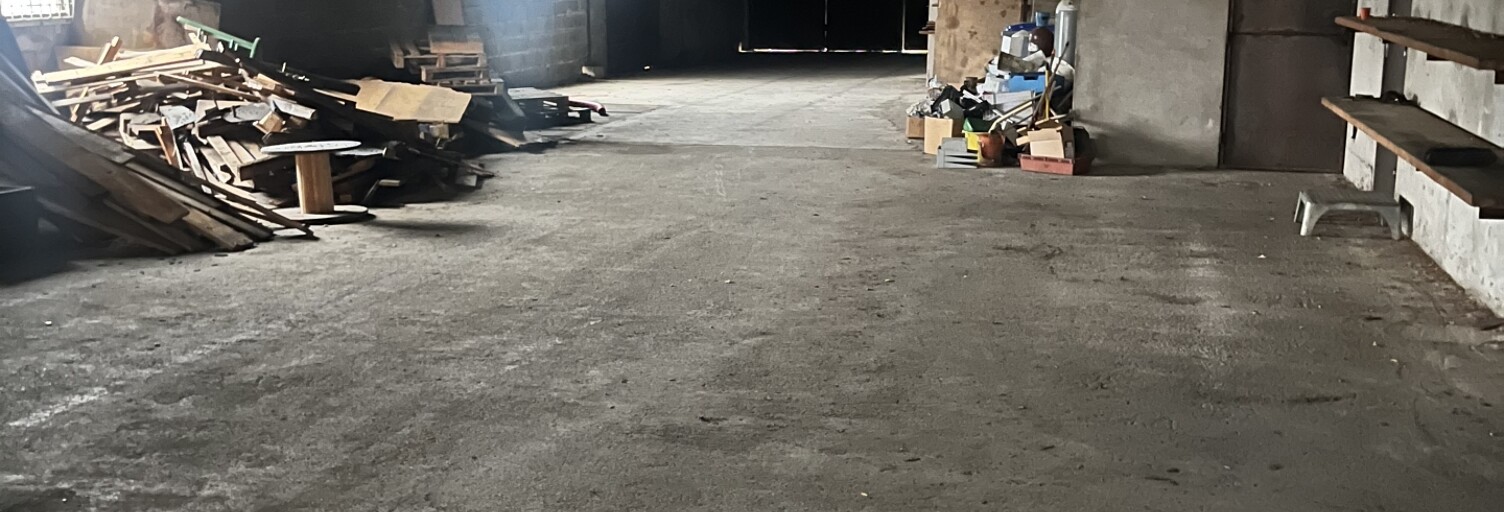 Commerce  1127 m² à vendre à Lons-le-Saunier (39000)