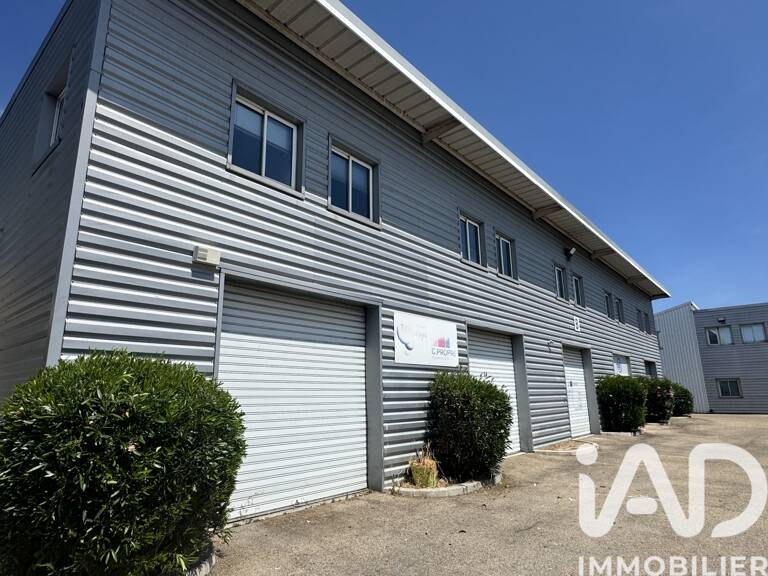 Vente Boutique/Local commercial 64 m&sup2; — photo 1