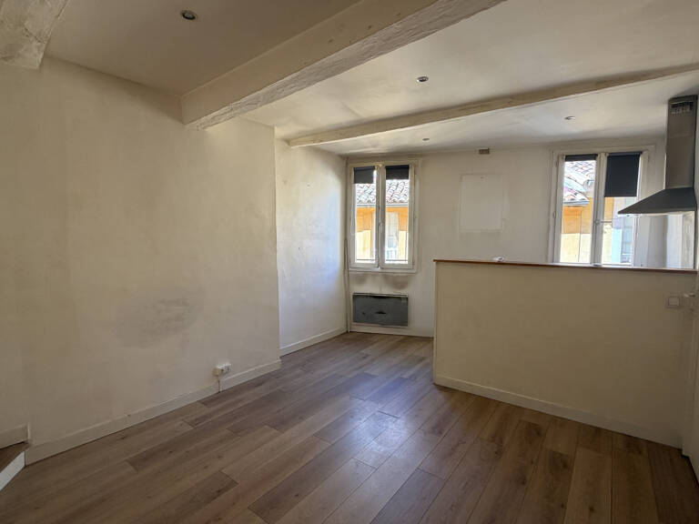AIX CENTRE VILLE / MAIRIE : RUE FELIBRE GAUT 2 PIÈCES A REFAIRE — photo 1